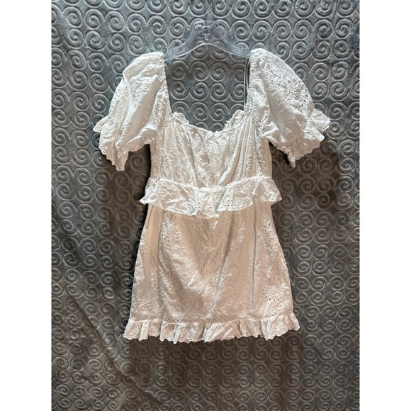 LOST‎ WANDER White Eyelet Puff Sleeve Ruffle Mini Dress Size Medium - Picture 6 of 7